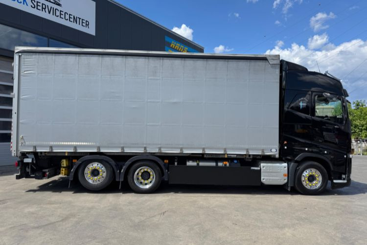 Volvo FH-540 6x2 - Ponyvás teherautó: 4 kép. Volvo FH-540 6x2 - Ponyvás teherautó: 4 kép.