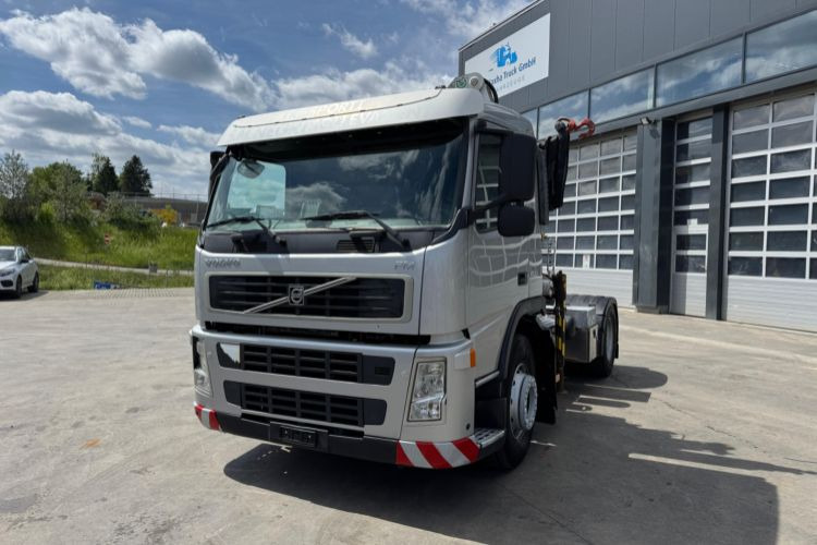 Volvo FM-400 4x2 Bonfiglioli 15000-4 - Darus autó: 2 kép. Volvo FM-400 4x2 Bonfiglioli 15000-4 - Darus autó: 2 kép.