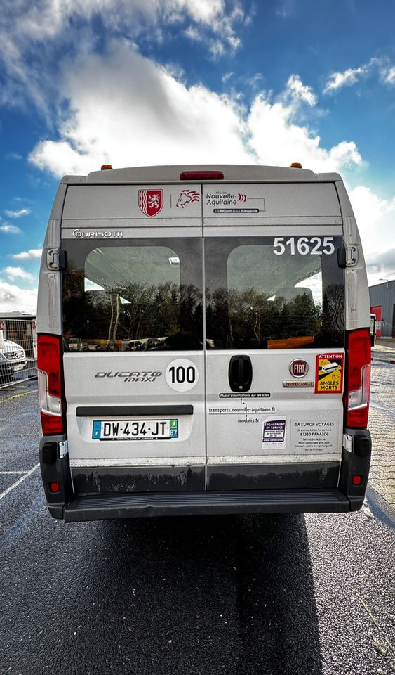 Fiat Ducato / 17 miejsc / EURO 6/ IGŁA !!!/ Cena:74000 zł netto - Minibusz, Kisbusz: 4 kép. Fiat Ducato / 17 miejsc / EURO 6/ IGŁA !!!/ Cena:74000 zł netto - Minibusz, Kisbusz: 4 kép.