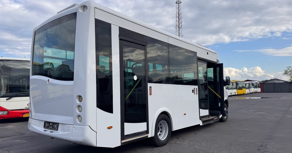Irisbus Cytios 4/ miejski niskowejściowy/ Klimatyzacja /Cena:83000 zł netto - Helyközi busz: 5 kép. Irisbus Cytios 4/ miejski niskowejściowy/ Klimatyzacja /Cena:83000 zł netto - Helyközi busz: 5 kép.
