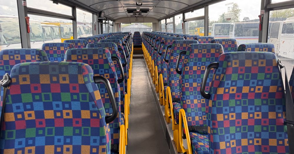 Irisbus Recreo / 64 miejsc / ŁADNY/ Cena:32000zł netto lízing Irisbus Recreo / 64 miejsc / ŁADNY/ Cena:32000zł netto: 8 kép.