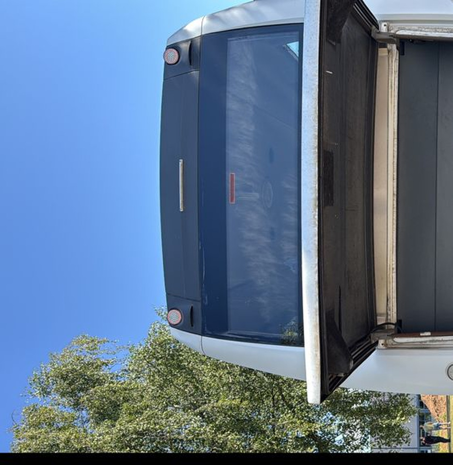 Iveco Wing/ 33 miejsca /mała klima /Cena:178000 zł netto - Minibusz, Kisbusz: 4 kép. Iveco Wing/ 33 miejsca /mała klima /Cena:178000 zł netto - Minibusz, Kisbusz: 4 kép.