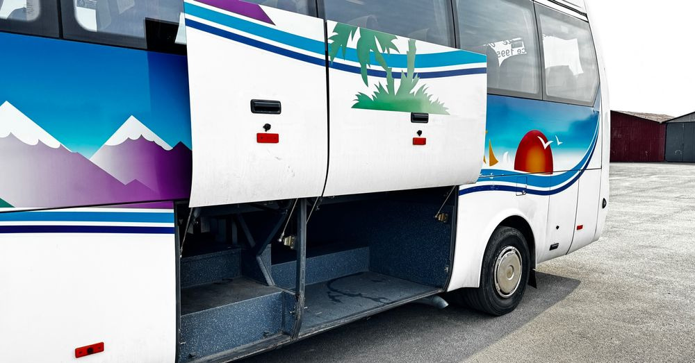 Temsa Opalin 9 / silnik MAN / KLIMA !!! / 39 miejsc / mały przebieg !!! / Cena 114000 zł netto - Távolsági busz: 5 kép. Temsa Opalin 9 / silnik MAN / KLIMA !!! / 39 miejsc / mały przebieg !!! / Cena 114000 zł netto - Távolsági busz: 5 kép.