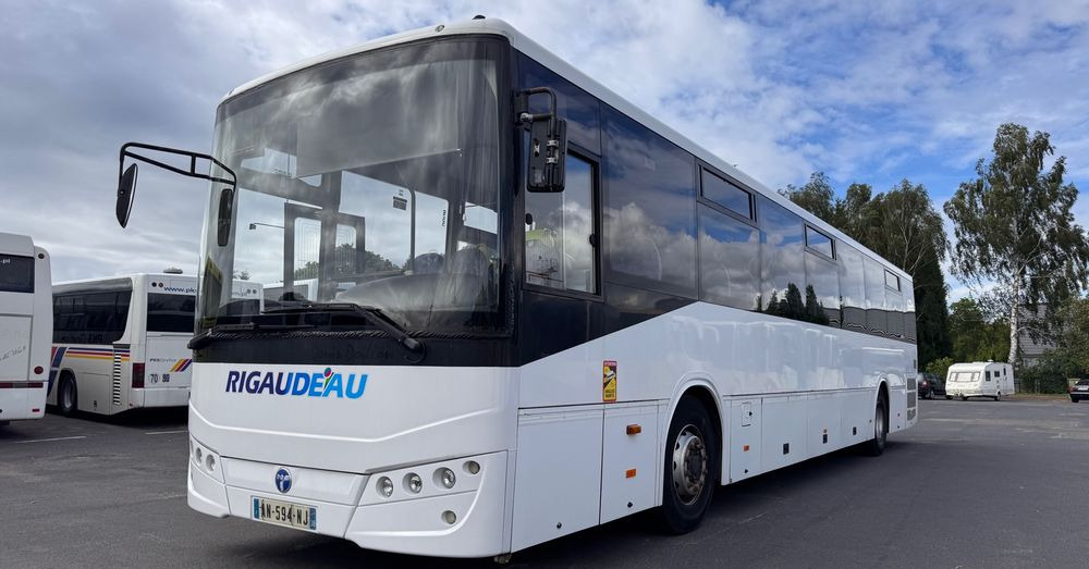 Temsa Tourmalin / motor Cumminis / 64 miejsca / Euro 5 / Cena:59000zł netto - Helyközi busz: 2 kép. Temsa Tourmalin / motor Cumminis / 64 miejsca / Euro 5 / Cena:59000zł netto - Helyközi busz: 2 kép.