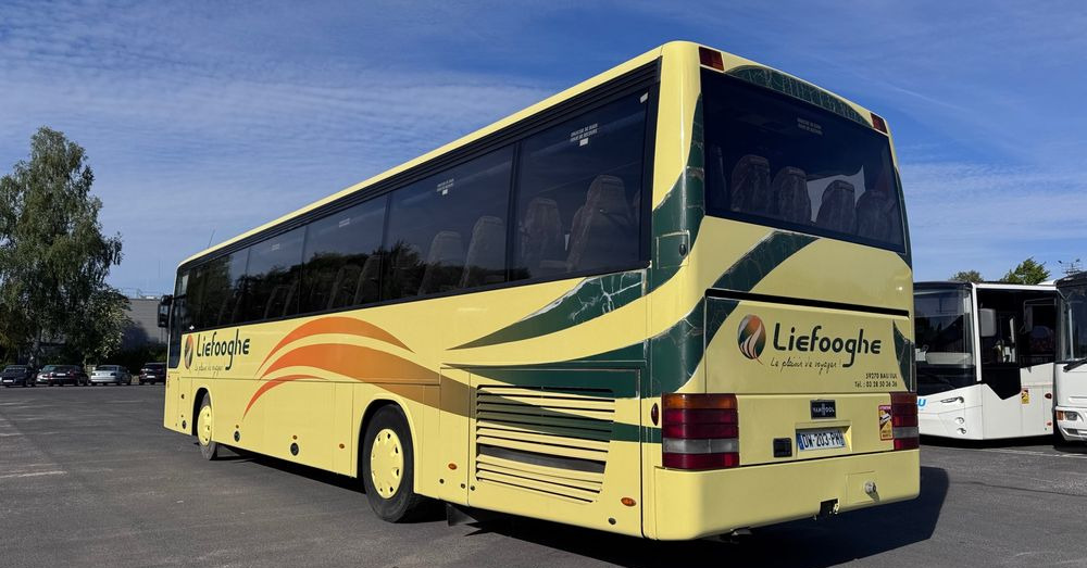 Van Hool T915 TL / MAN - silnik/ euro 4/ Klima / 61 miejsc / Cena:89000 zł netto - Helyközi busz: 2 kép. Van Hool T915 TL / MAN - silnik/ euro 4/ Klima / 61 miejsc / Cena:89000 zł netto - Helyközi busz: 2 kép.