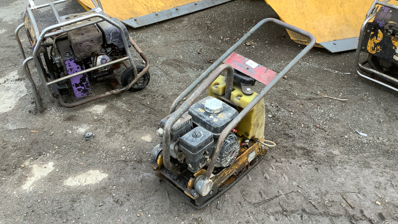 12" WACKER PLATE - Építőipari berendezések: 1 kép. 12" WACKER PLATE - Építőipari berendezések: 1 kép.