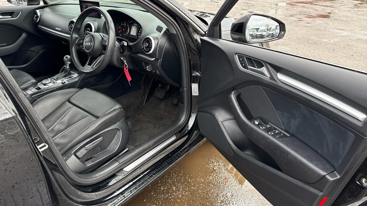 AUDI A3 30 TDI 116PS Sport S Tronic - Hatchback: 5 kép. AUDI A3 30 TDI 116PS Sport S Tronic - Hatchback: 5 kép.