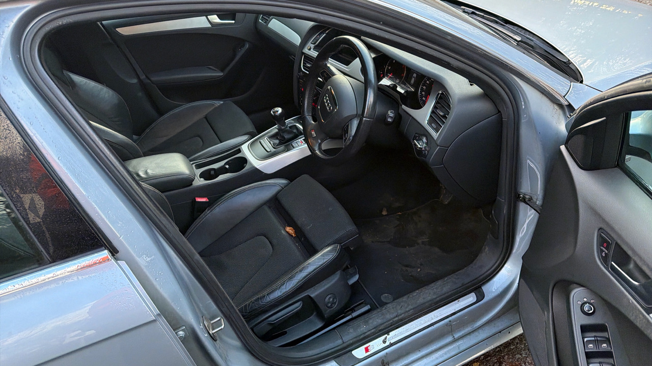 AUDI A4 2.0 TDI 143PS - Kombi: 5 kép. AUDI A4 2.0 TDI 143PS - Kombi: 5 kép.