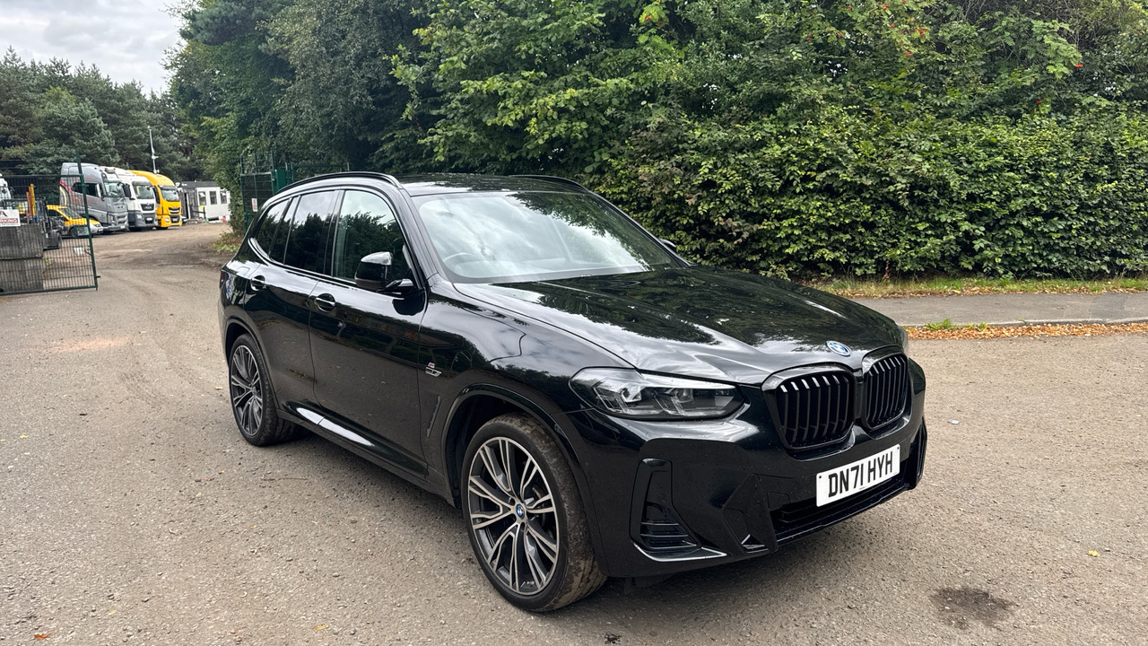 BMW X3 xDrive 30e M Sport - Terepjáró/ SUV: 1 kép. BMW X3 xDrive 30e M Sport - Terepjáró/ SUV: 1 kép.