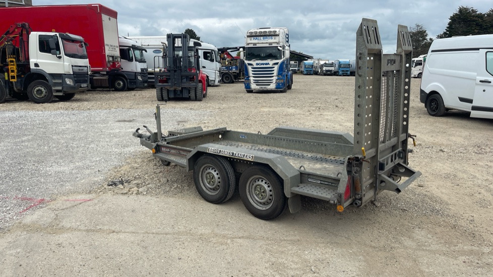 BRIAN JAMES CARGO DIGGER T-02-T - Gépszállító utánfutó: 3 kép. BRIAN JAMES CARGO DIGGER T-02-T - Gépszállító utánfutó: 3 kép.