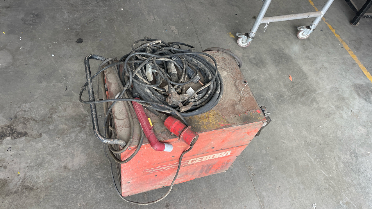 CEBORA PROF 120, PLASMA CUTTER, ELECTRIC, 3PHASE (UNTESTED) - Építőipari berendezések: 3 kép. CEBORA PROF 120, PLASMA CUTTER, ELECTRIC, 3PHASE (UNTESTED) - Építőipari berendezések: 3 kép.