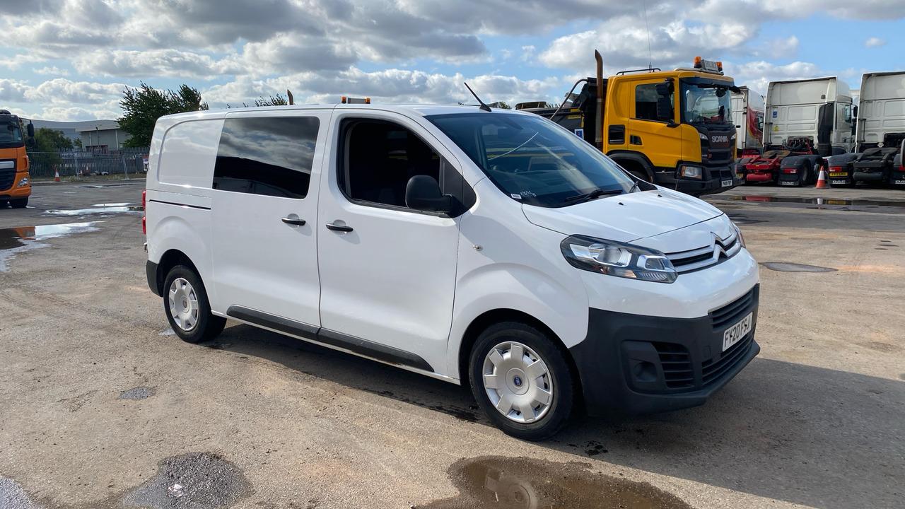 CITROEN DISPATCH 1400 2.0 BlueHDi 120PS Enterprise - Duplakabinos kisteherautó: 1 kép. CITROEN DISPATCH 1400 2.0 BlueHDi 120PS Enterprise - Duplakabinos kisteherautó: 1 kép.