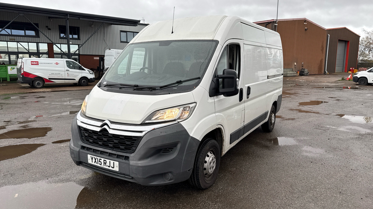 CITROEN RELAY 35 2.2 HDI 130PS - Furgon: 2 kép. CITROEN RELAY 35 2.2 HDI 130PS - Furgon: 2 kép.