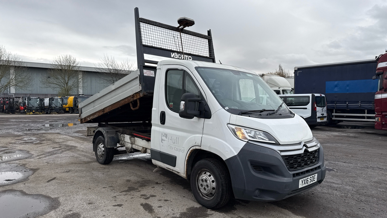 CITROEN RELAY 35 2.2 HDi 130ps - Billenőplatós kisteherautó: 1 kép. CITROEN RELAY 35 2.2 HDi 130ps - Billenőplatós kisteherautó: 1 kép.