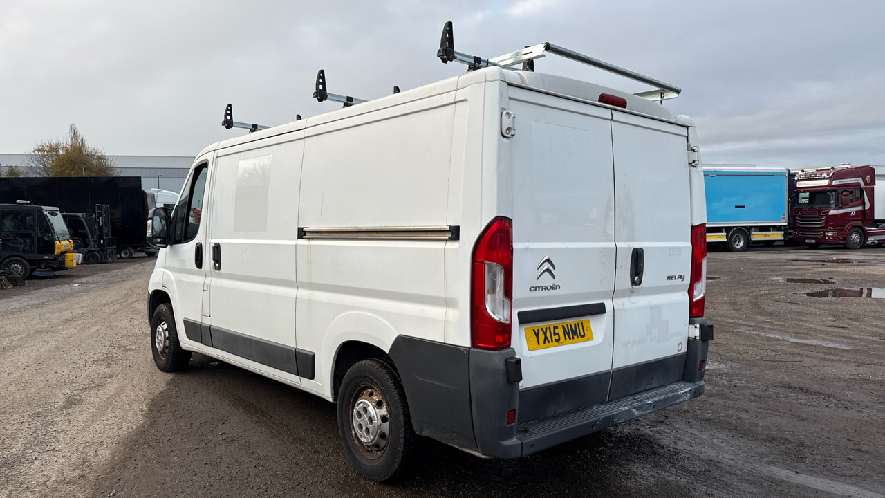 CITROEN RELAY 35 2.2 HDi H1 130ps - Furgon: 3 kép. CITROEN RELAY 35 2.2 HDi H1 130ps - Furgon: 3 kép.