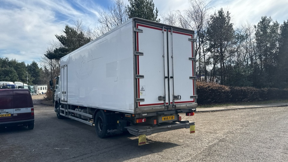 DAF CF 250 EURO 6 18 TONNE - Hűtős teherautó: 3 kép. DAF CF 250 EURO 6 18 TONNE - Hűtős teherautó: 3 kép.