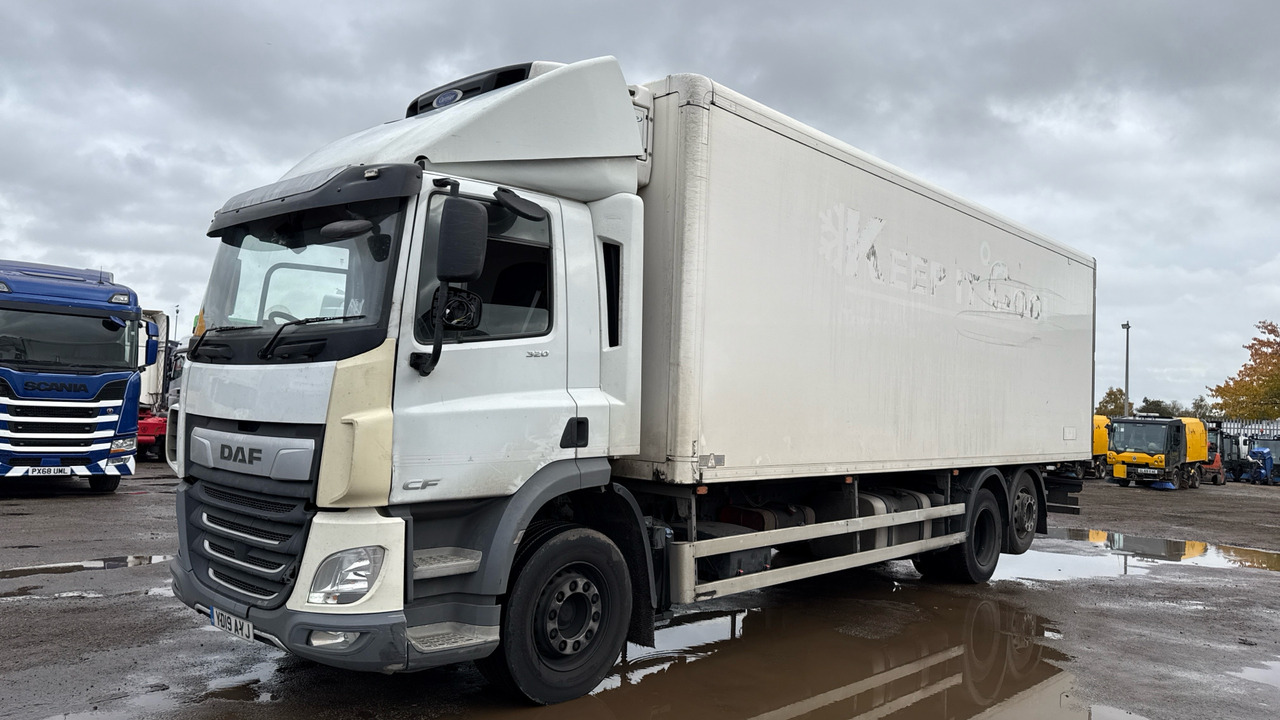 DAF CF 320 - Hűtős teherautó: 2 kép. DAF CF 320 - Hűtős teherautó: 2 kép.