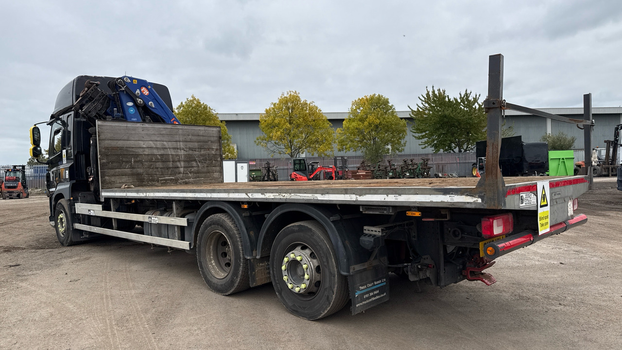 DAF CF 410 - Platós teherautó, Darus autó: 3 kép. DAF CF 410 - Platós teherautó, Darus autó: 3 kép.