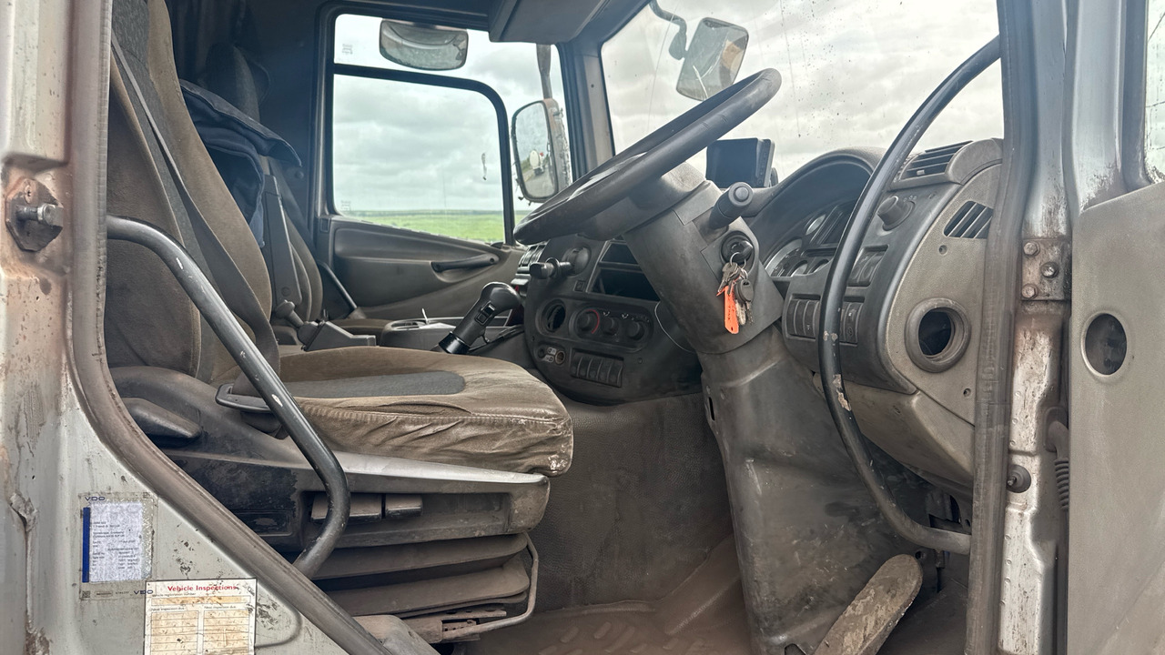 DAF CF 85.410 - Szippantós autó: 5 kép. DAF CF 85.410 - Szippantós autó: 5 kép.