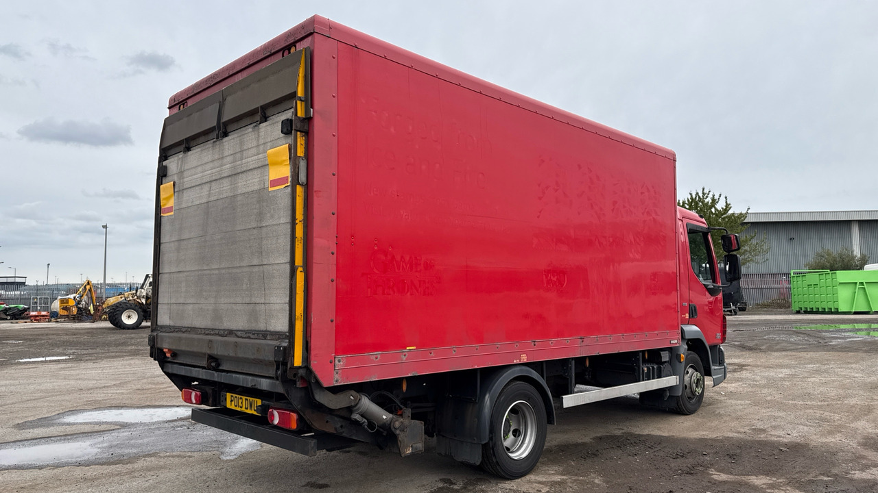 DAF LF 45.140 - Dobozos felépítményű teherautó: 4 kép. DAF LF 45.140 - Dobozos felépítményű teherautó: 4 kép.