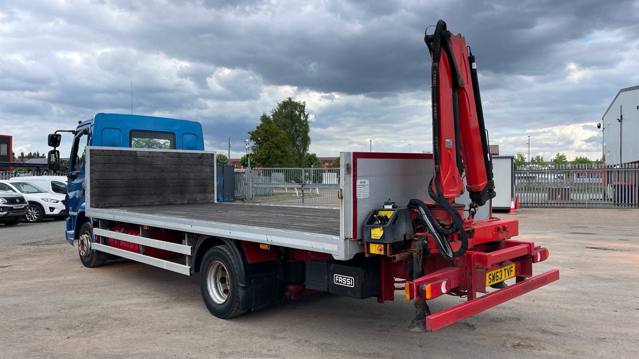 DAF LF 45.210 - Platós teherautó, Darus autó: 3 kép. DAF LF 45.210 - Platós teherautó, Darus autó: 3 kép.