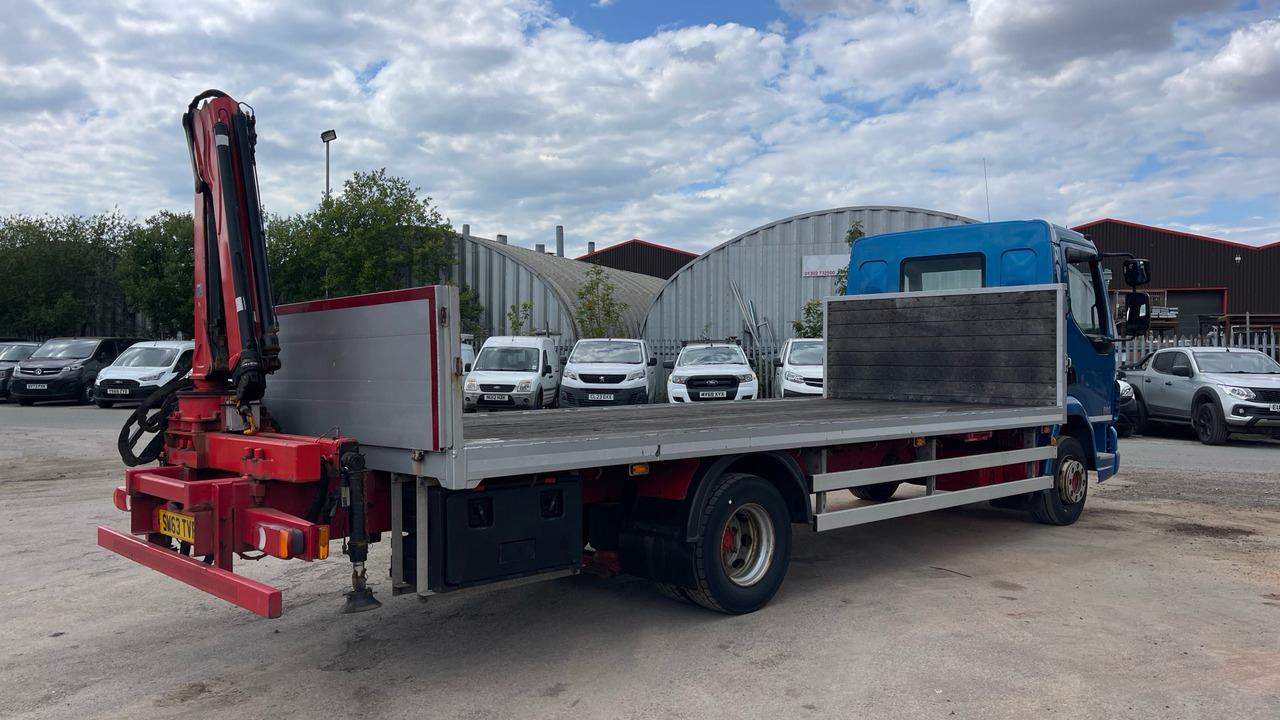 DAF LF 45.210 - Platós teherautó, Darus autó: 4 kép. DAF LF 45.210 - Platós teherautó, Darus autó: 4 kép.