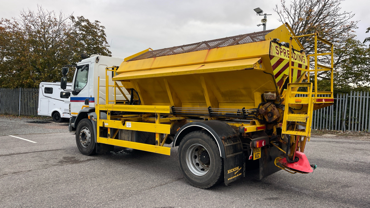 DAF LF 55.22 - Hóeltakarító gép: 3 kép. DAF LF 55.22 - Hóeltakarító gép: 3 kép.