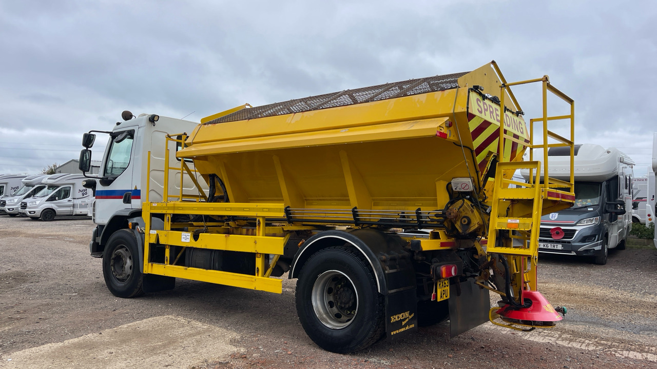 DAF LF 55.220 - Hóeltakarító gép: 3 kép. DAF LF 55.220 - Hóeltakarító gép: 3 kép.