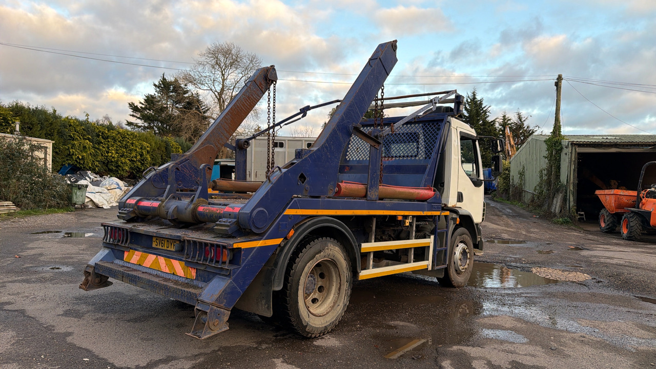 DAF LF 55.250 - Konténerszállító: 4 kép. DAF LF 55.250 - Konténerszállító: 4 kép.