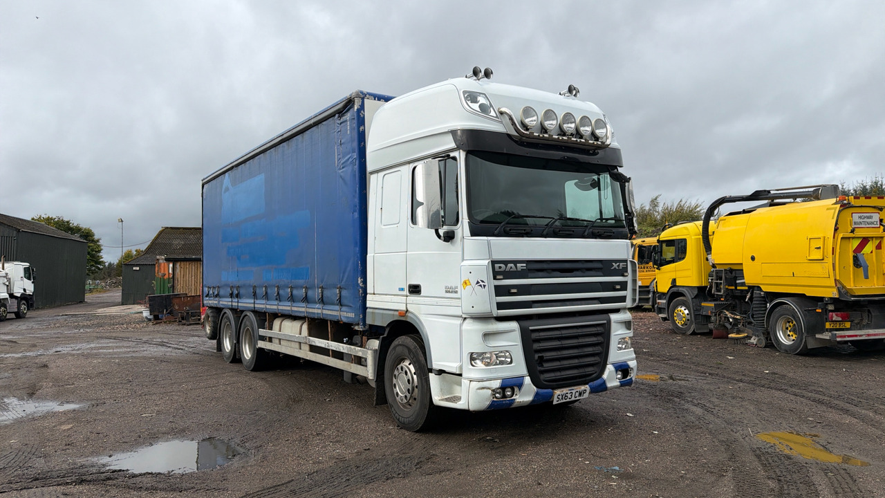 DAF XF 105.510 - Ponyvás teherautó: 1 kép. DAF XF 105.510 - Ponyvás teherautó: 1 kép.