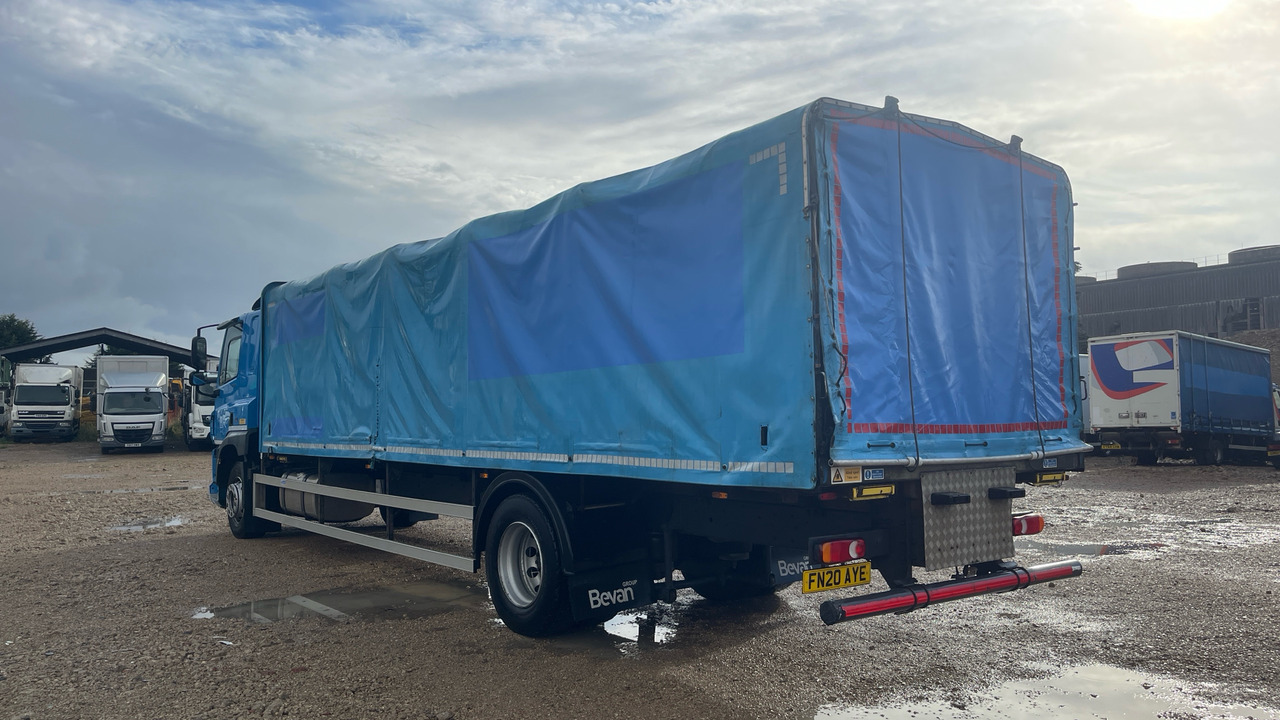 Daf CF 290 - Platós teherautó: 3 kép. Daf CF 290 - Platós teherautó: 3 kép.