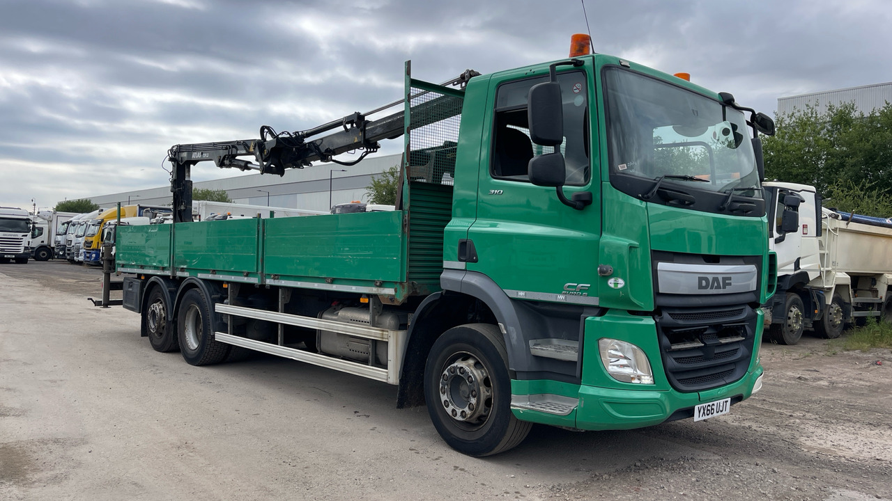 Daf CF 310 - Platós teherautó, Darus autó: 1 kép. Daf CF 310 - Platós teherautó, Darus autó: 1 kép.