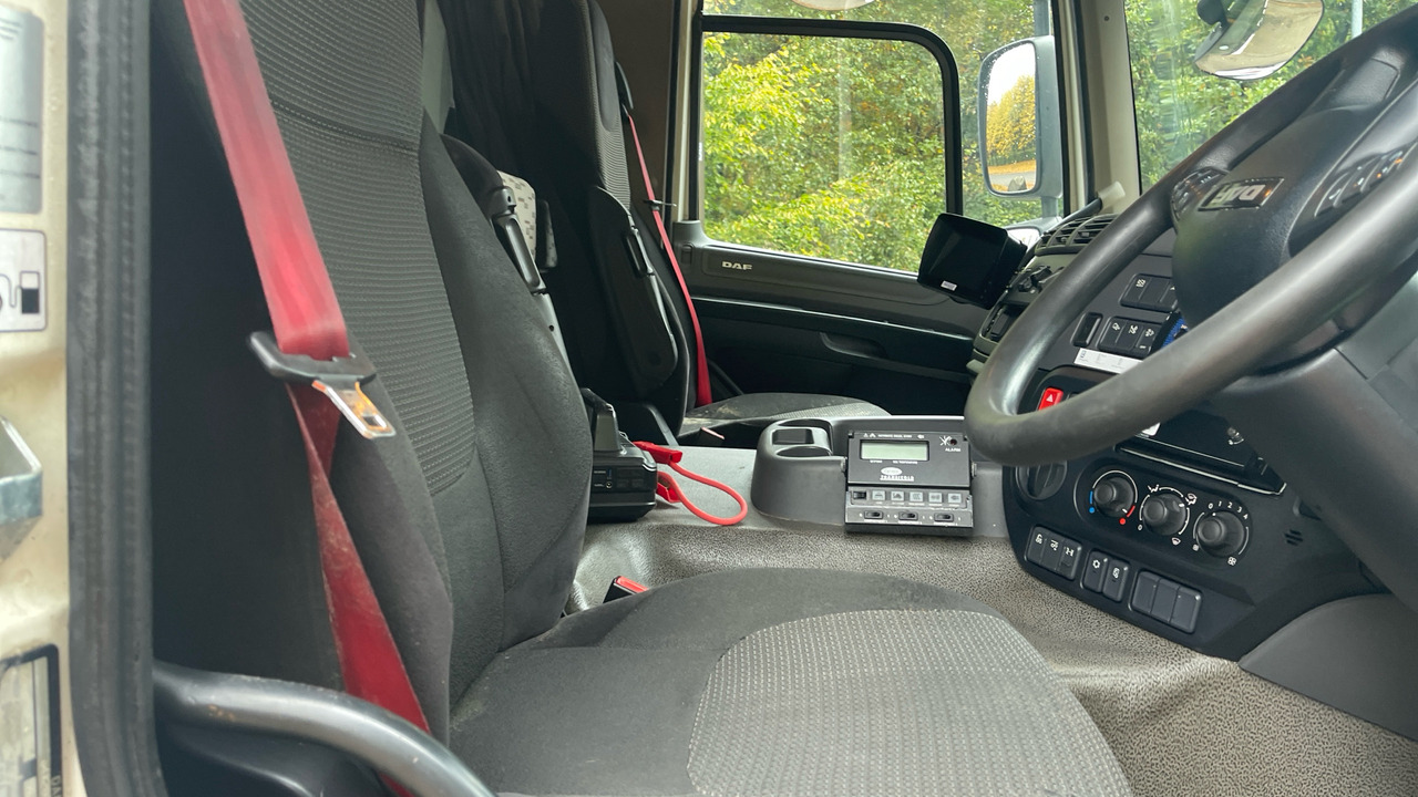 Daf CF 370 - Hűtős teherautó: 5 kép. Daf CF 370 - Hűtős teherautó: 5 kép.