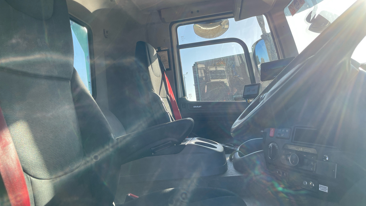 Daf CF 410 - Vontató: 5 kép. Daf CF 410 - Vontató: 5 kép.