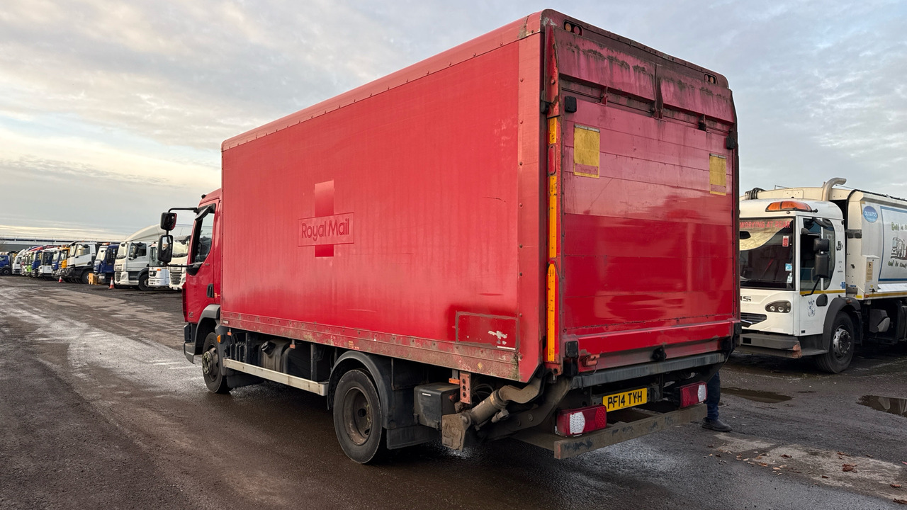 Daf LF 150 - Dobozos felépítményű teherautó: 3 kép. Daf LF 150 - Dobozos felépítményű teherautó: 3 kép.