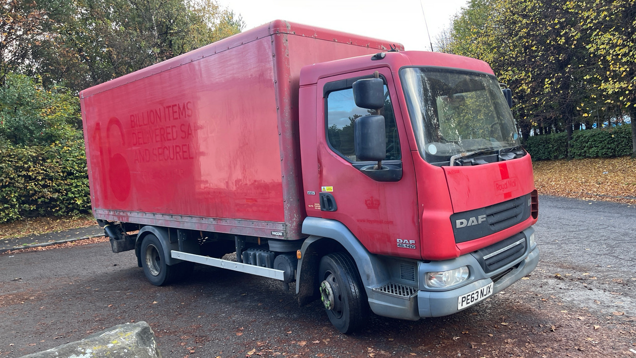 Daf LF 45.140 - Dobozos felépítményű teherautó: 1 kép. Daf LF 45.140 - Dobozos felépítményű teherautó: 1 kép.