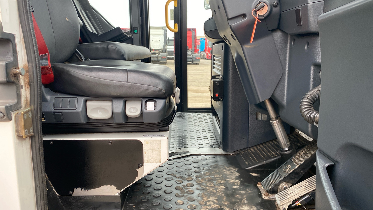 Dennis Elite 6 - Szemetesautó: 5 kép. Dennis Elite 6 - Szemetesautó: 5 kép.