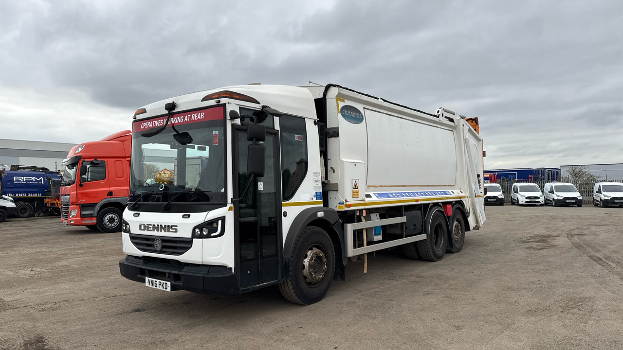 Dennis Elite 6 - Szemetesautó: 2 kép. Dennis Elite 6 - Szemetesautó: 2 kép.