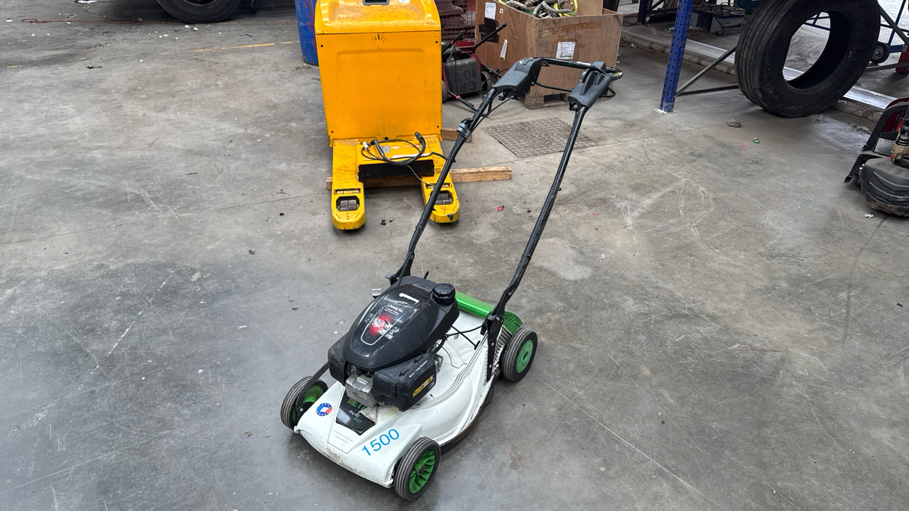 ETESIA PRO 46 PHCT - Építőipari berendezések: 1 kép. ETESIA PRO 46 PHCT - Építőipari berendezések: 1 kép.