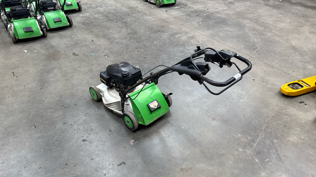 ETESIA PRO 46 PHCT - Építőipari berendezések: 4 kép. ETESIA PRO 46 PHCT - Építőipari berendezések: 4 kép.