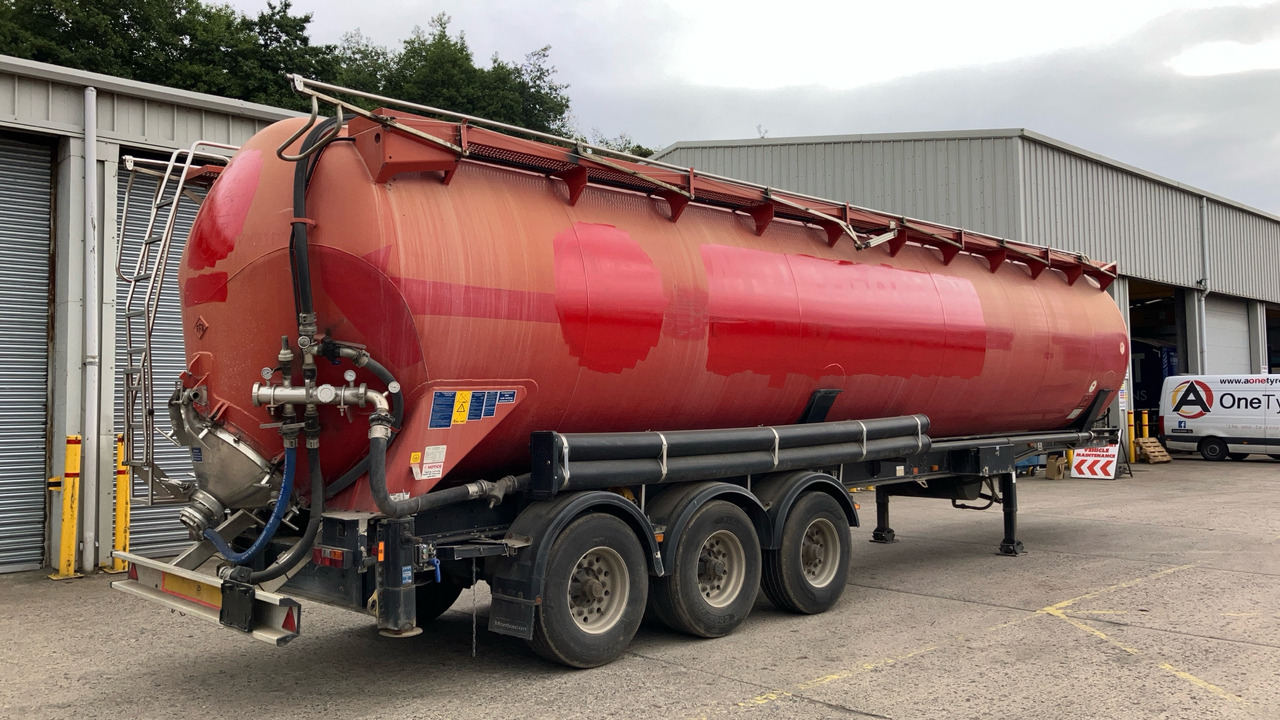 FELDBINDER TANKER - Tartályos félpótkocsi: 4 kép. FELDBINDER TANKER - Tartályos félpótkocsi: 4 kép.