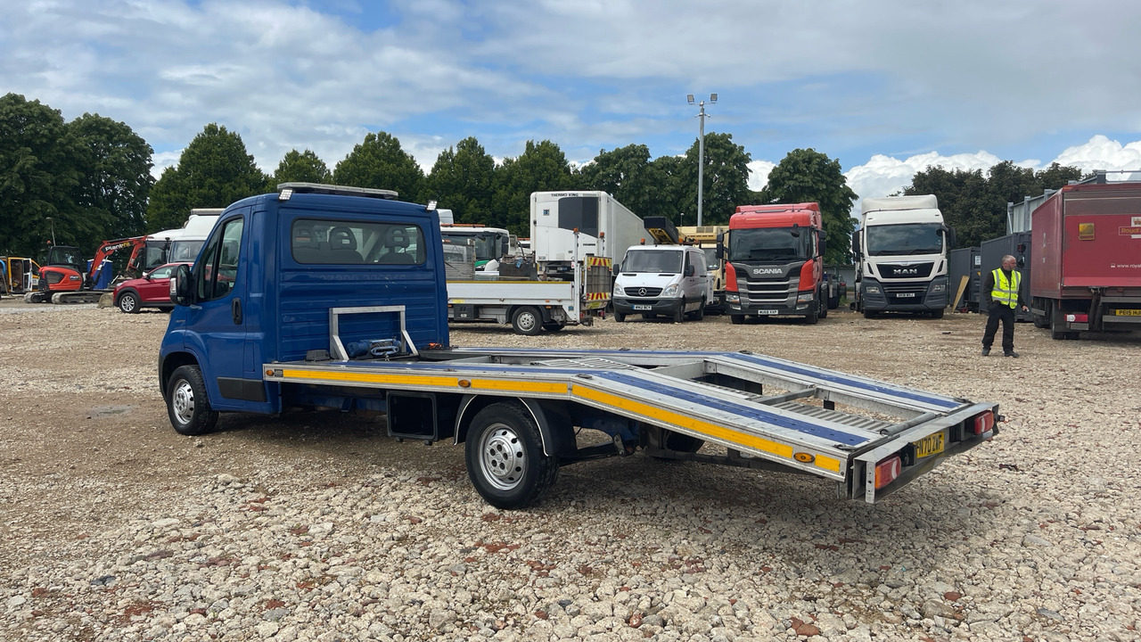 FIAT DUCATO 35 2.3 MULTIJET 160PS - Vontató: 4 kép. FIAT DUCATO 35 2.3 MULTIJET 160PS - Vontató: 4 kép.
