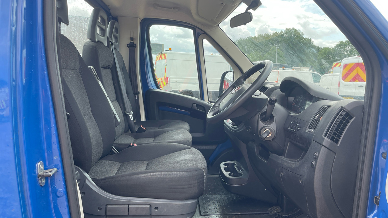 FIAT DUCATO 35 2.3 MULTIJET 160PS - Vontató: 3 kép. FIAT DUCATO 35 2.3 MULTIJET 160PS - Vontató: 3 kép.