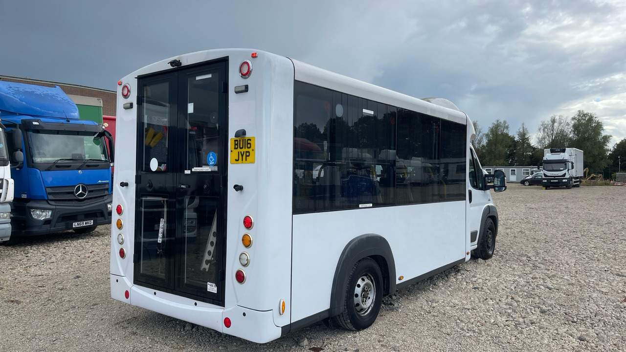 FIAT DUCATO 40 MAXI 3.0 MULTIJET - Minibusz, Kisbusz: 4 kép. FIAT DUCATO 40 MAXI 3.0 MULTIJET - Minibusz, Kisbusz: 4 kép.