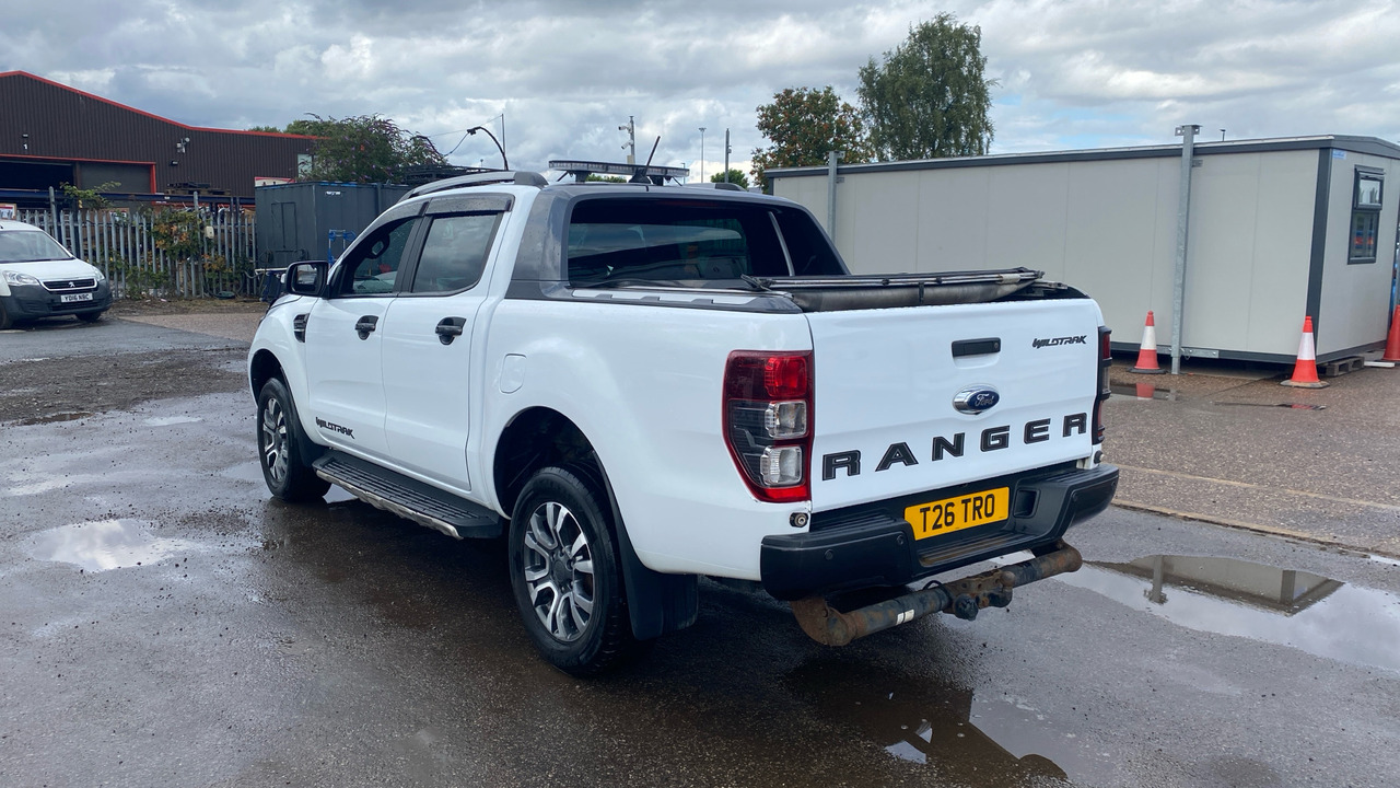 FORD RANGER 2.0 EcoBlue 213 Wildtrak - Pickup, Duplakabinos kisteherautó: 3 kép. FORD RANGER 2.0 EcoBlue 213 Wildtrak - Pickup, Duplakabinos kisteherautó: 3 kép.