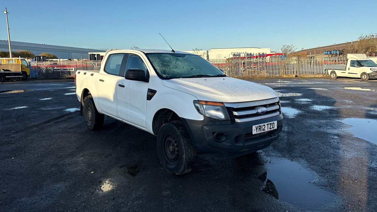 FORD RANGER XL 2.2 TDCi 150PS 4WD - Pickup, Duplakabinos kisteherautó: 1 kép. FORD RANGER XL 2.2 TDCi 150PS 4WD - Pickup, Duplakabinos kisteherautó: 1 kép.