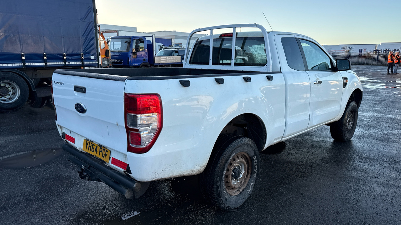 FORD RANGER XL 2.2 TDCi 150ps - Pickup, Duplakabinos kisteherautó: 4 kép. FORD RANGER XL 2.2 TDCi 150ps - Pickup, Duplakabinos kisteherautó: 4 kép.