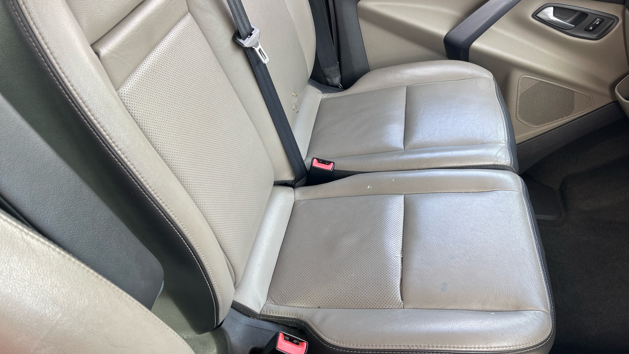 Minibusz, Kisbusz FORD TOURNEO CUSTOM 300 2.2 TDCi 125PS: 8 kép.