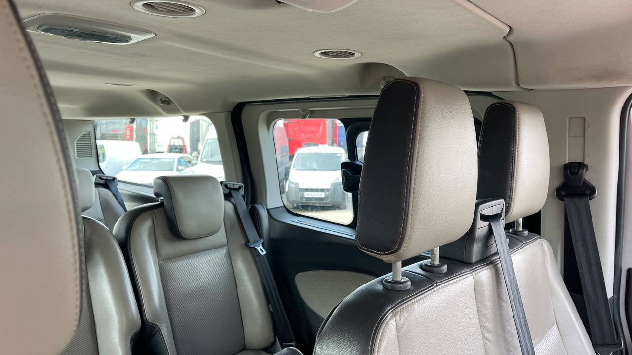 Minibusz, Kisbusz FORD TOURNEO CUSTOM 300 2.2 TDCi 125PS: 14 kép.