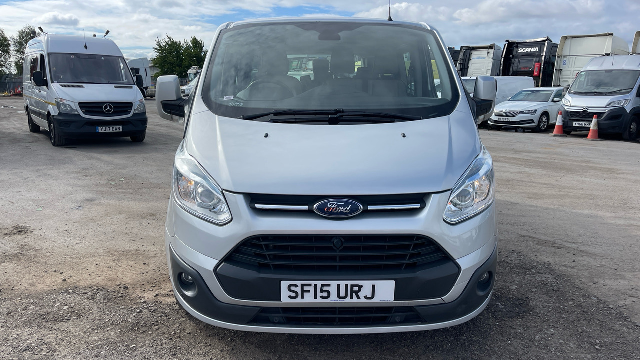 Minibusz, Kisbusz FORD TOURNEO CUSTOM 300 2.2 TDCi 125PS: 12 kép.